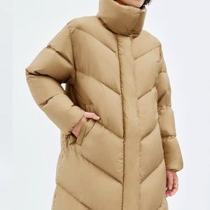 Aritzia The Cloud Puff